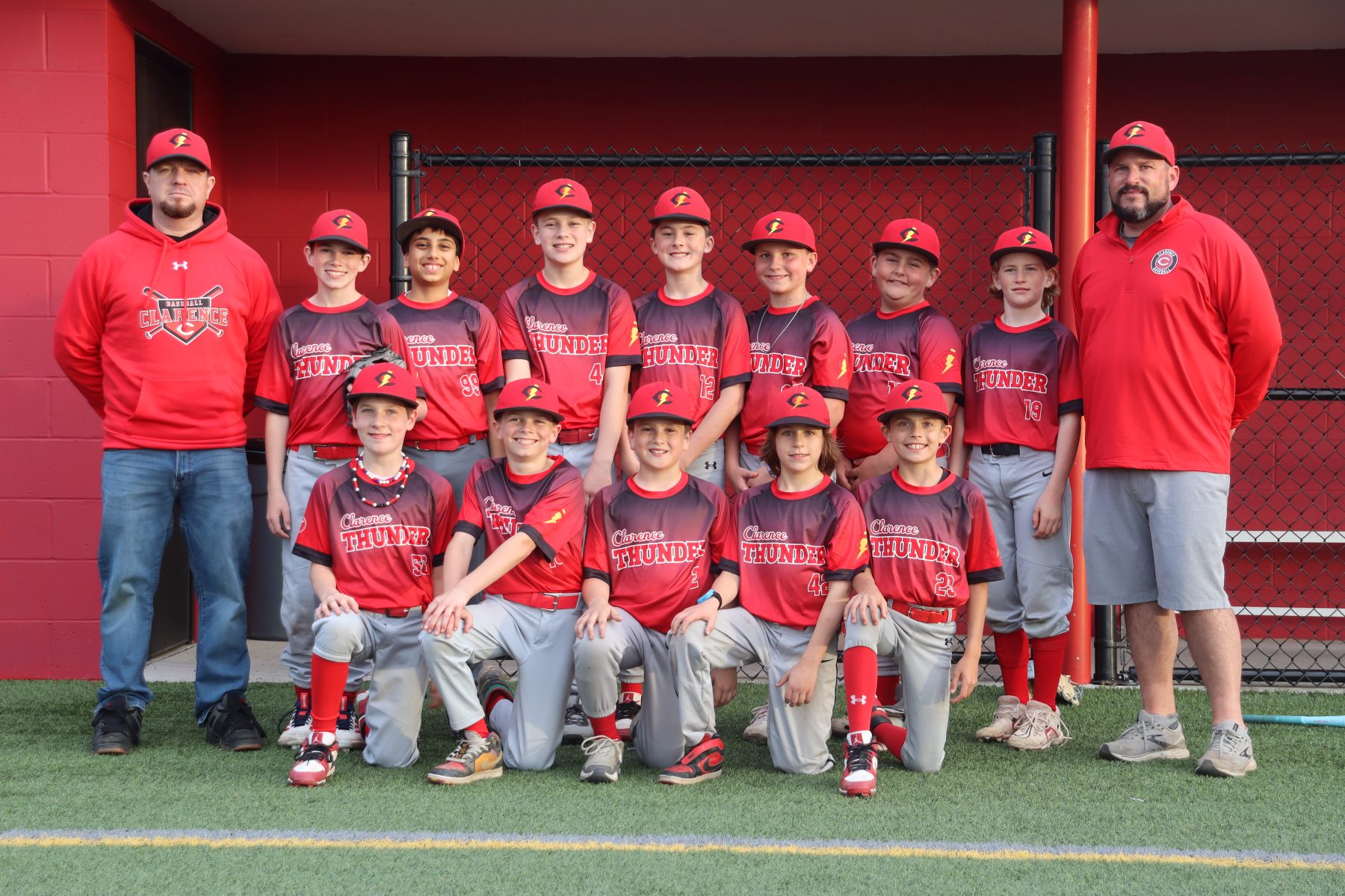 The Clarence Thunder 12U team and coaching staff